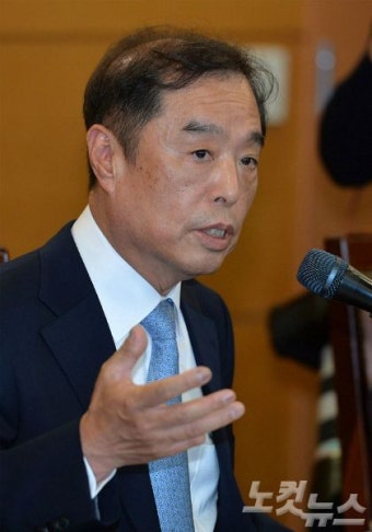 한국당, 비대위원장 김병준 지명…