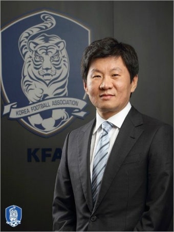 '40억 기부' 정몽규 회장, 대표팀 감독 선임 속도낸다