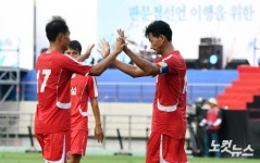 추가골 성공한 北 건설노동자 강진혁