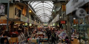 추석 앞두고 치솟는 장바구니 물가…상인·시민 주름살