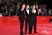 레드카펫 위 신난 서현우-장동윤-이유준