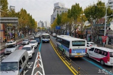 부산, 혼잡 버스정류소 한줄 서기 시범 실시