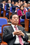 의원총회 참석한 김병준