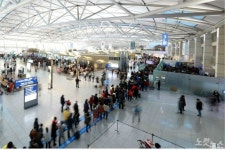 김해공항 영향권 화물 96% 인천공항에서 처리