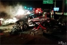 삼척 동해대로서 승용차와 택시 충돌…3명 중상·6명 경상