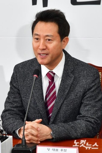 자유한국당 선관위 회의, 인사말하는 오세훈 당대표 후보