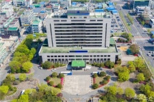 도서관에 없는 책, 동네서점에서 대출하세요!