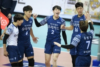 '5연패 마감' 우리카드, 봄 배구 모의고사 승리