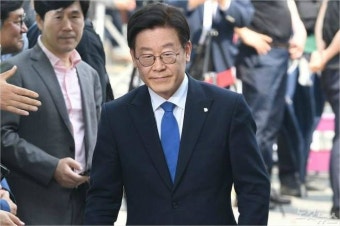 이재명 비판·욕 도배 '당원게시판'…난감해진 민주당