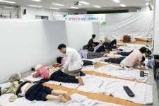 경남농협 행복버스, 거창 신원면서 의료·복지 지원