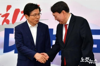 악수하는 황교안 대표-윤석열 검찰총장
