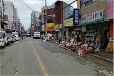 [르포]태풍 침수 포항 두호시장, 물이 허리까지…꼼짝할 수 없었어요