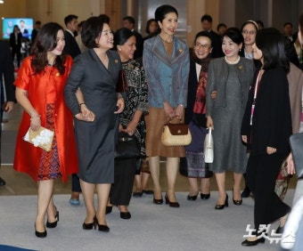 뷰티 외교 나선 김정숙 여사