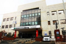 세울 곳이 없다? 부산 강서구·중구에만 없는 장애인복지관