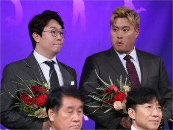 韓美 ERA 1위 양현종-류현진, 나란히 시상대에