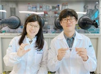손상돼도 20초 만에 원래 상태로 돌아오는 웨어러블 센서 개발