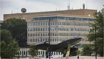 美 CIA, 세계적 암호설비 회사 사들여 세계 각국 정보 빼내
