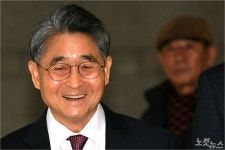 '20년간 5·18 왜곡' 지만원, 후유증까진 단죄 못했다