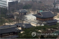 코로나로 고궁에 발길 뚝, 외국인 관광객 71% 감소