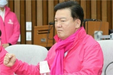 사천논란 지적했더니 친박 부활시킨 통합당