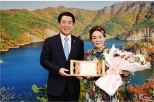 ‘국민배우 김수미’ 전남도 홍보대사로 뛴다