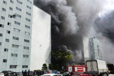 [속보]군포 복합물류센터서 큰불…대응 3단계 발령 진화 중