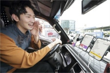 지니야~ 트럭 근처 우대주유소 어디있어?