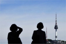 이태원 클럽 집단감염…이번 주말이 중대고비