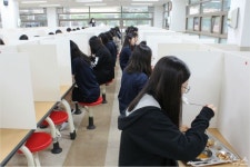 충북 3차 개학 5만여명 등교…고1·2 바통터치