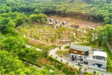 공주산림휴양마을, 12일부터 부분 운영 재개…발열 등 이상징후 제한