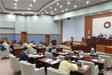 소통·협치 없는 강릉시의회 원구성…민주당 보이콧