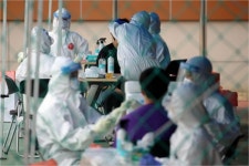 [속보]광주 방문판매발 121명·서울 롯데미도파 빌딩 관련 6명 확진