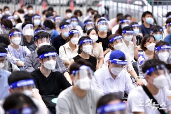 정부의 의대 정원 확대 방침에 전공의 집단 행동