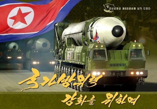 북한 김정은, 핵무력 강화 의사 강조…미국 대화 제안 냉대응, 국제사회 주목