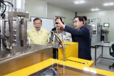 허성무 창원시장, 글로벌 강소기업 ㈜대호테크 격려