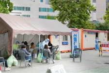 증상 없어도, 익명으로 부산 임시선별진료소 운영 시작