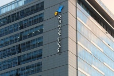 인권위 코로나 단속업무 때 공무원 신분·목적 밝혀야
