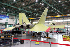 다음달 첫 순수 국산 전투기 KF-X 나온다…4.5세대 다크호스
