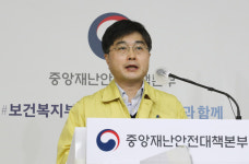 코로나19 확진자 10만 명 육박…방역당국 안정화 큰 고민