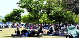 한강시민공원 찾은 시민들