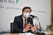 박형준 취임 한달, 키워드는 경제, 협치