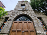 결국 철거…70년 만에 천막으로 돌아간 피란민 교회