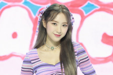 오마이걸 지호, 이번주 스케줄 불참 계단에서 발 헛디뎌