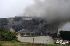 뼈대 드러난 쿠팡 덕평물류센터