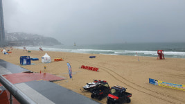 강풍 동반 장맛비에 해운대·송정 등 주요 해수욕장 통제