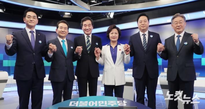 민주당 당대표 후보 이재명 vs 김두관, 레이스가 뜨거워지는 가운데 누가 적절한 리더십을 가져갈까