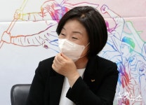 민주노총 지도부와 간담회, 발언하는 심상정