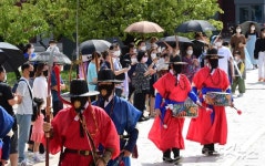 흥미로운 수문장 교대식