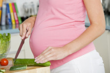 맞벌이인데 여자만 집안일?…머나먼 가정내 성평등