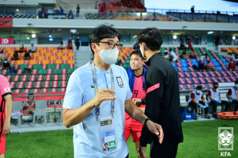 승리로 출발한 황선홍 감독 